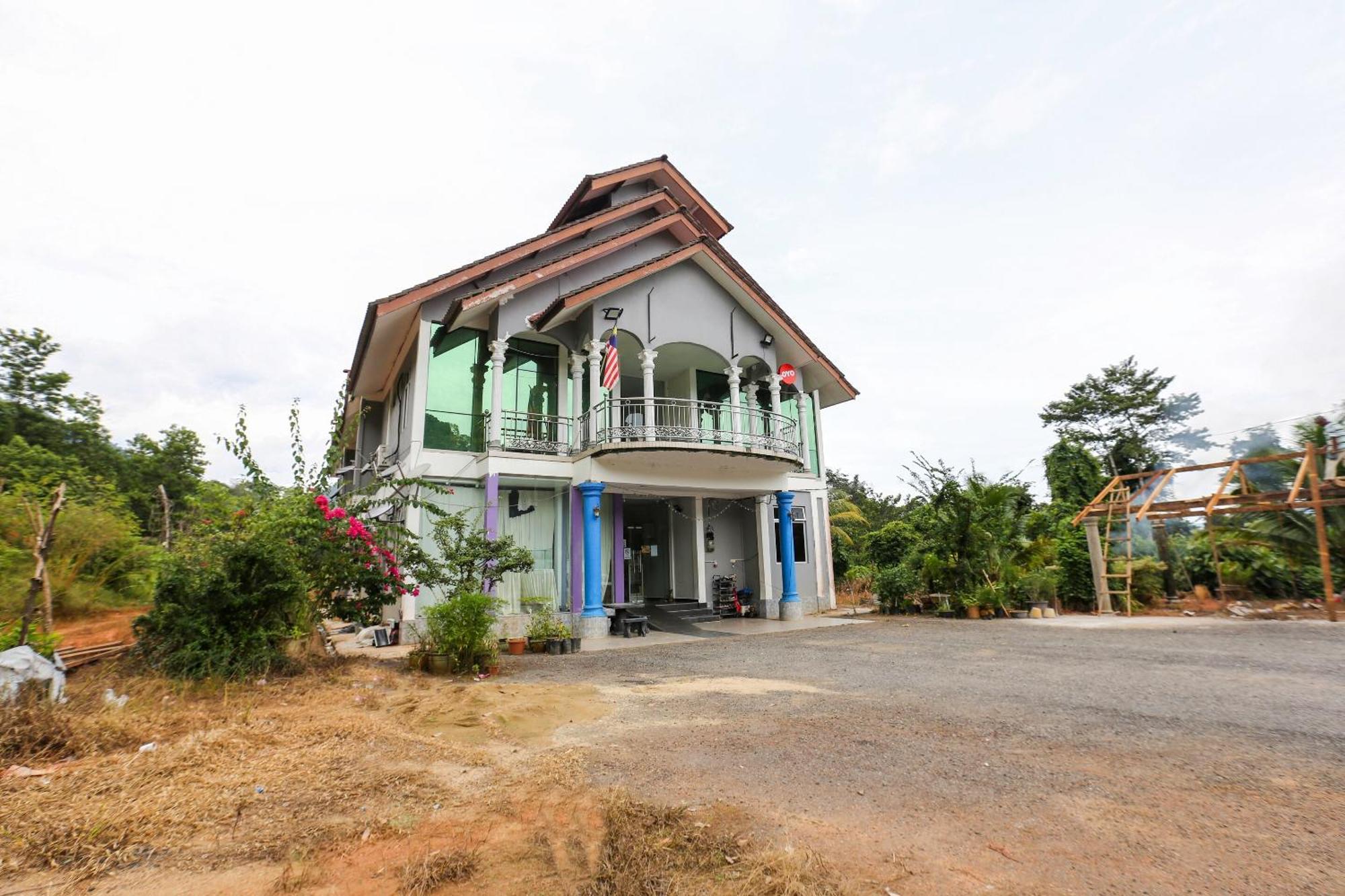 Oyo 89933 Nun Hotel Jeli Екстериор снимка