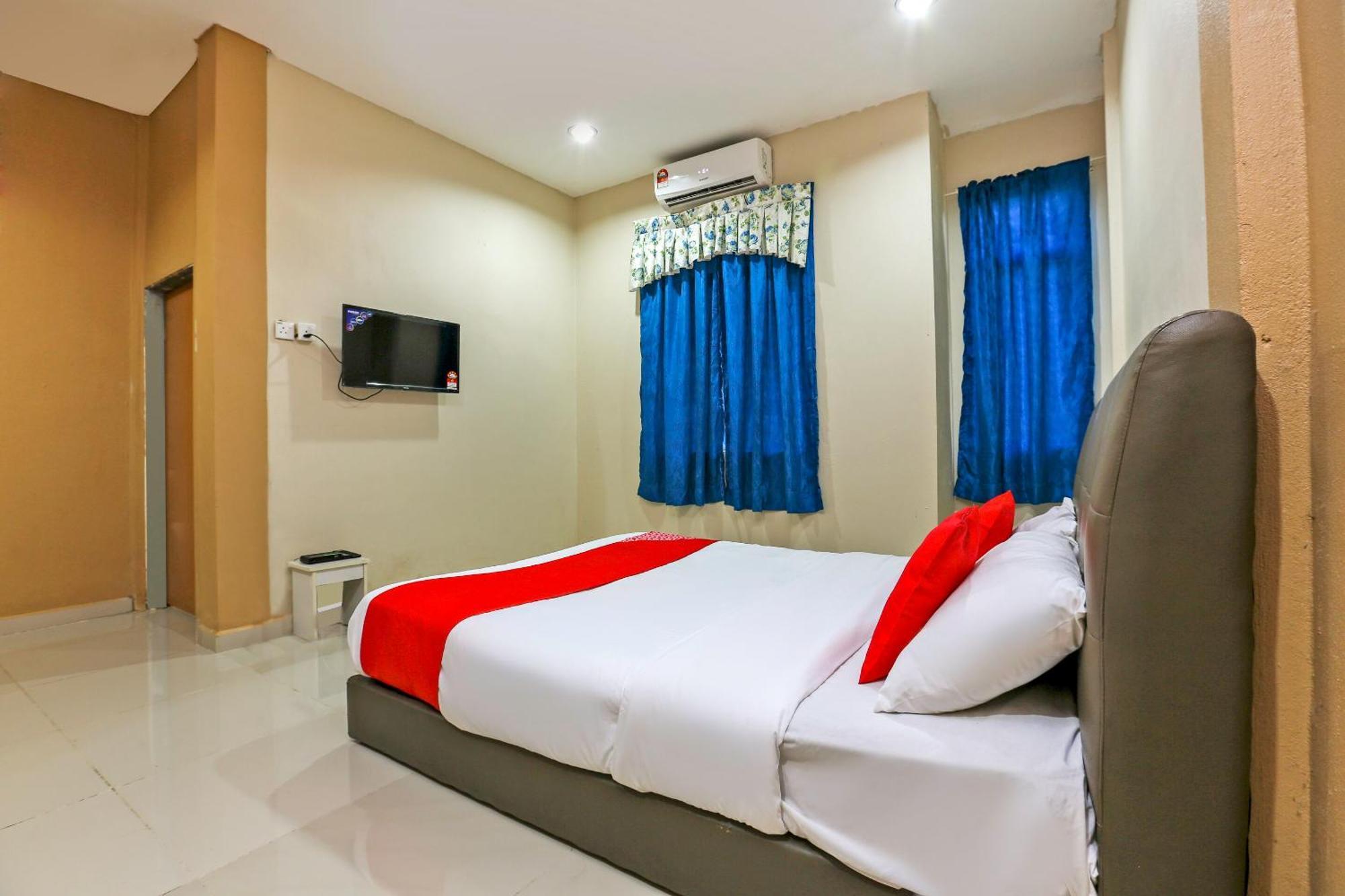 Oyo 89933 Nun Hotel Jeli Екстериор снимка