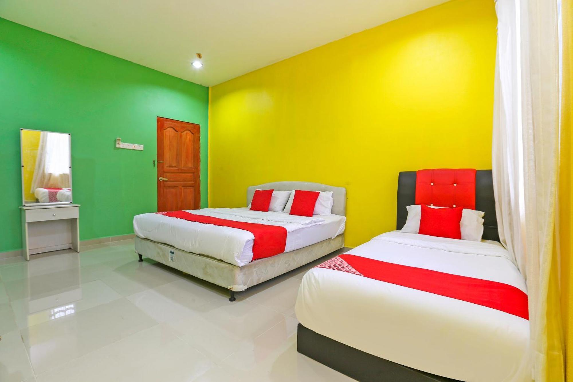 Oyo 89933 Nun Hotel Jeli Екстериор снимка