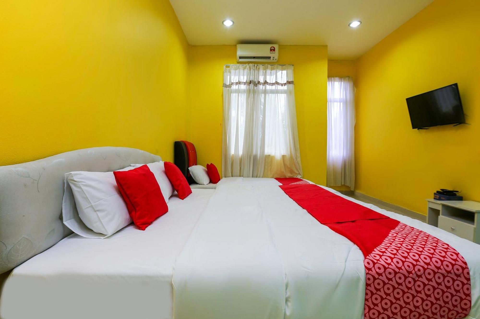 Oyo 89933 Nun Hotel Jeli Екстериор снимка