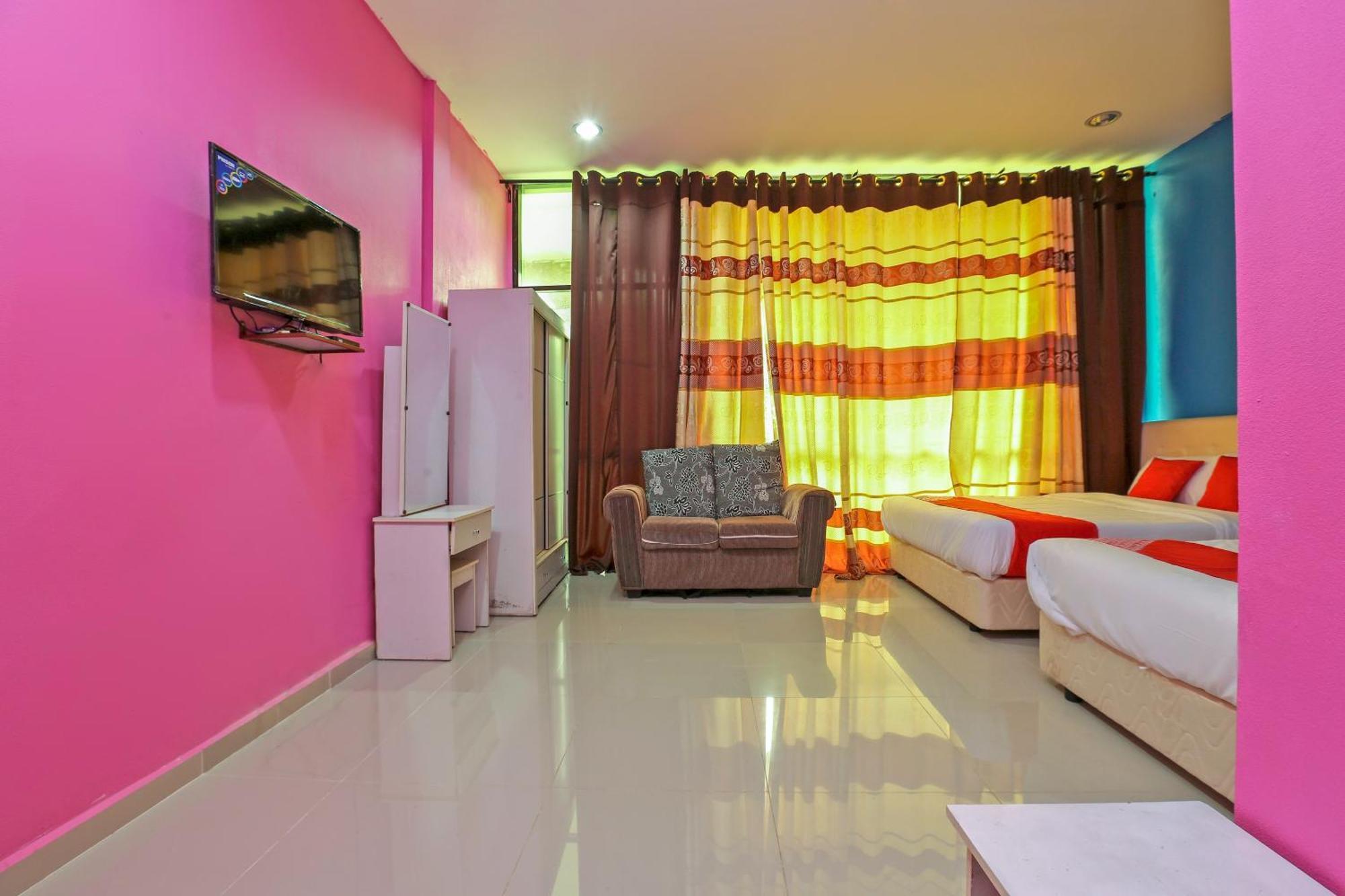 Oyo 89933 Nun Hotel Jeli Екстериор снимка