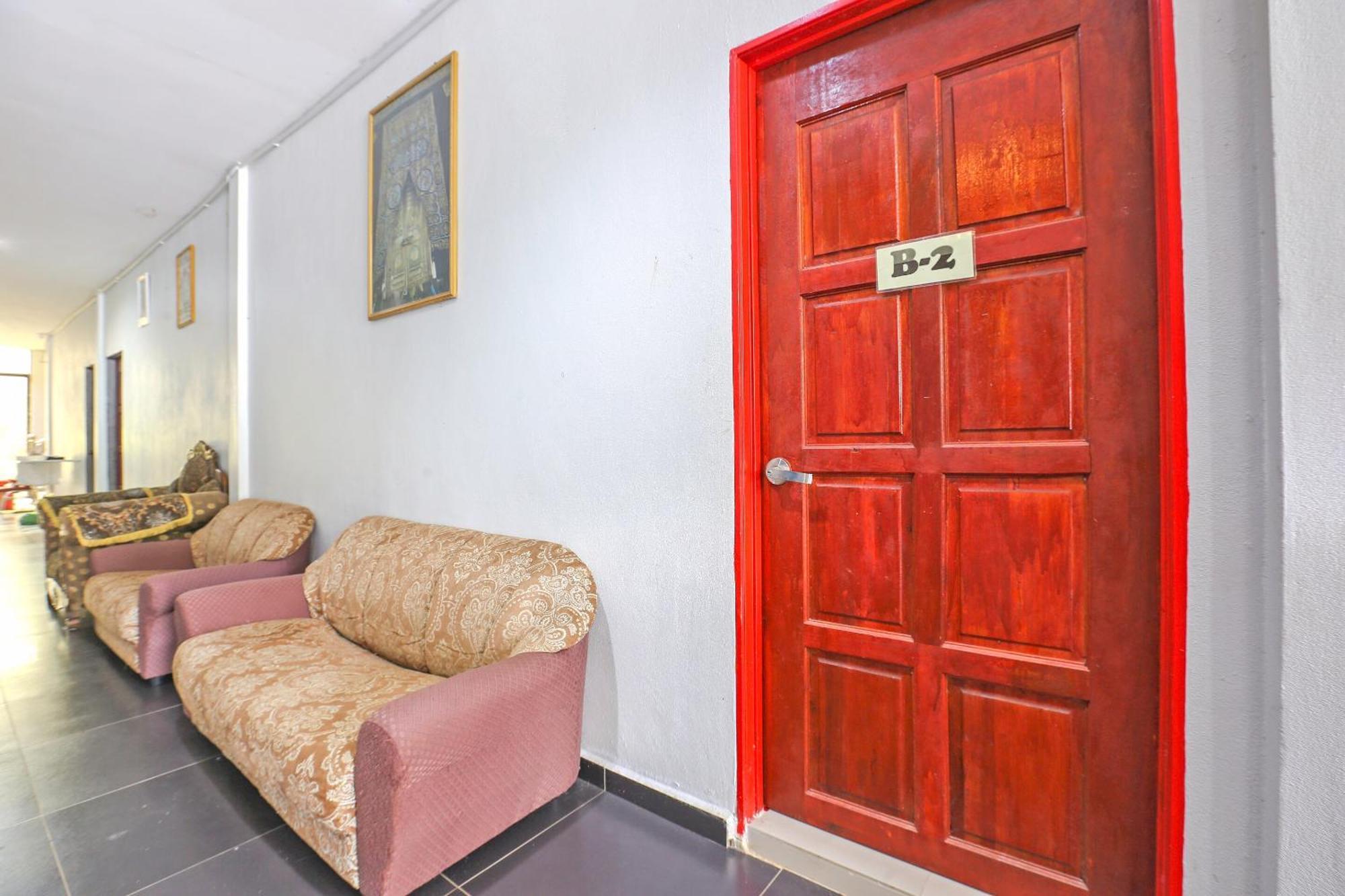Oyo 89933 Nun Hotel Jeli Екстериор снимка