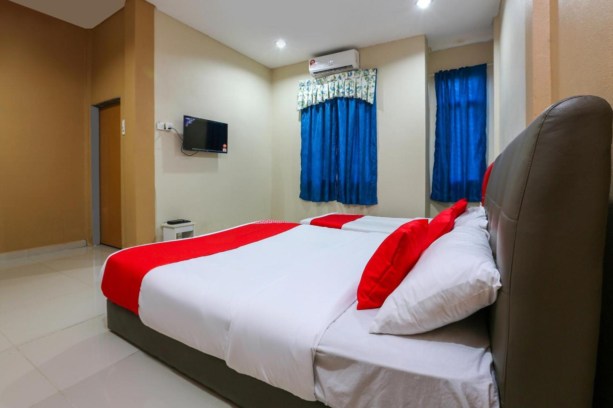 Oyo 89933 Nun Hotel Jeli Екстериор снимка