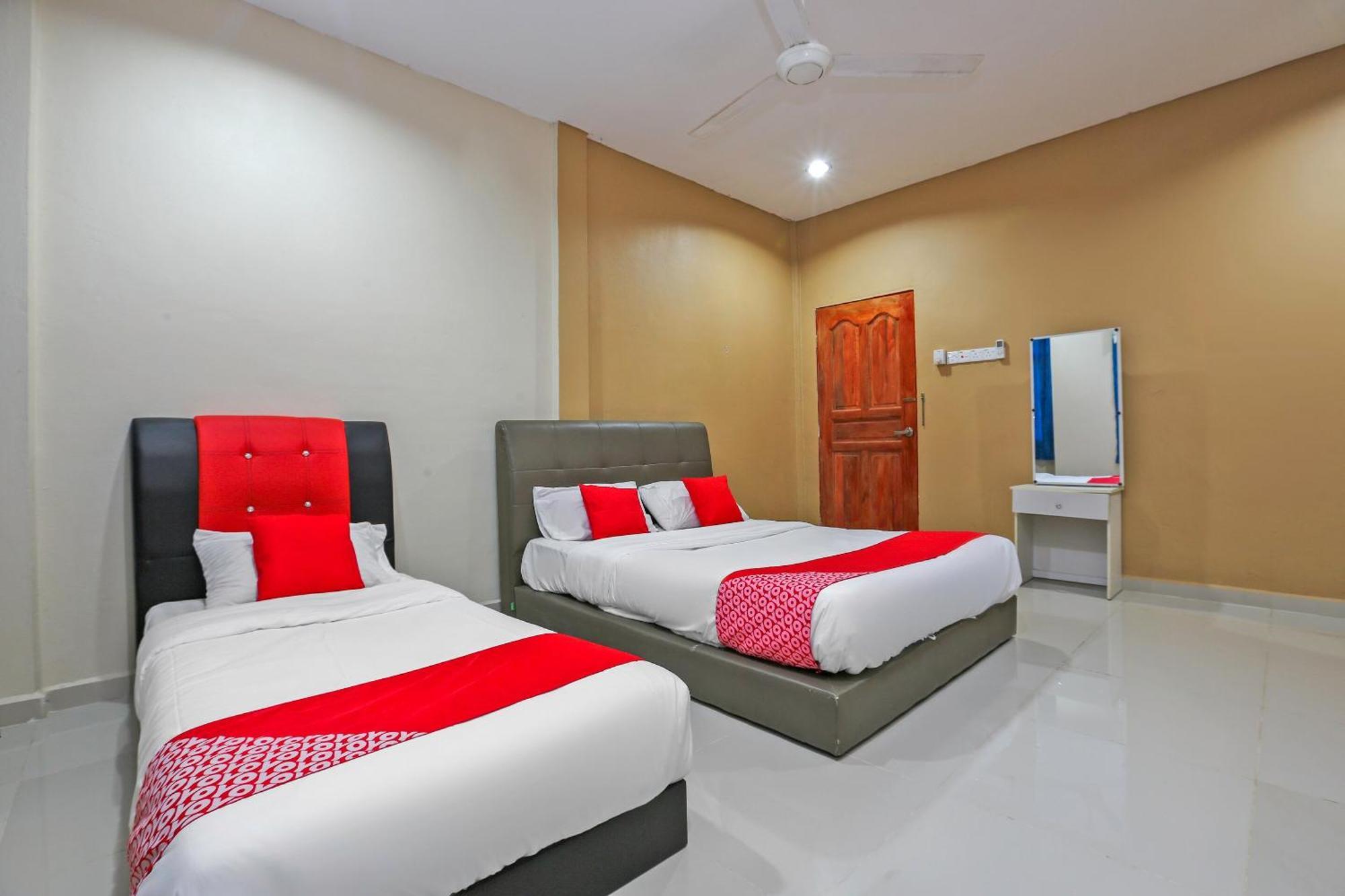 Oyo 89933 Nun Hotel Jeli Екстериор снимка