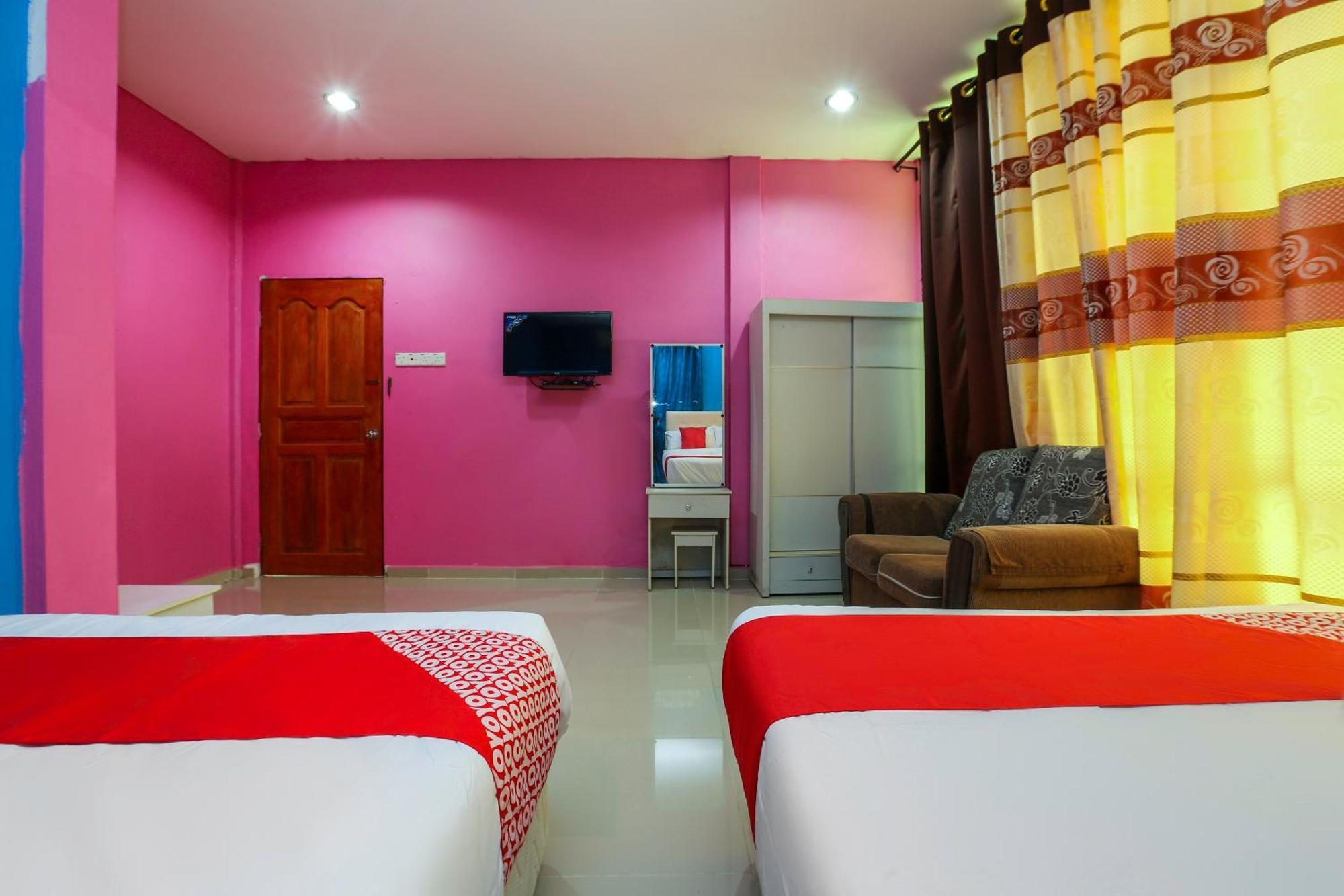 Oyo 89933 Nun Hotel Jeli Екстериор снимка
