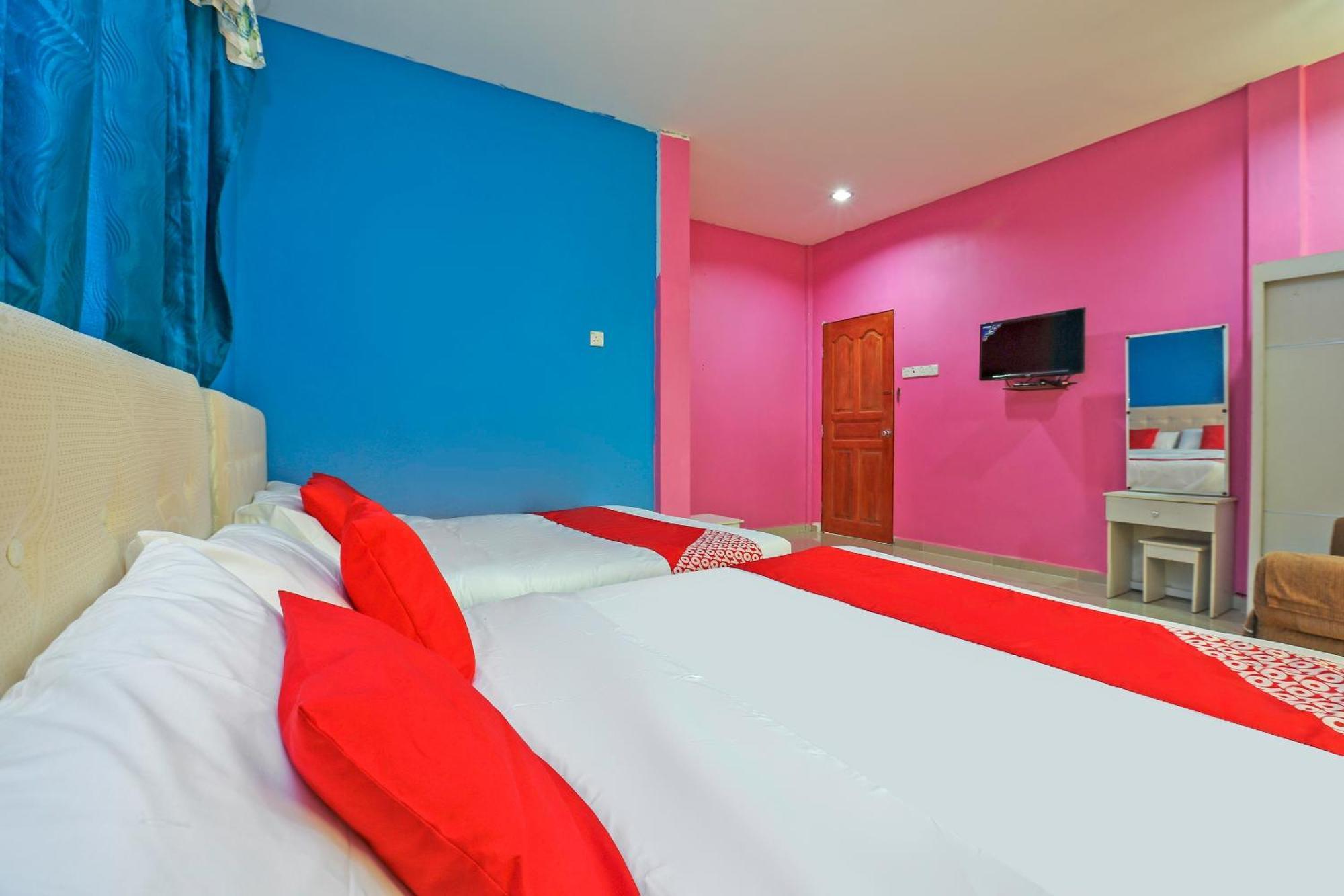 Oyo 89933 Nun Hotel Jeli Екстериор снимка